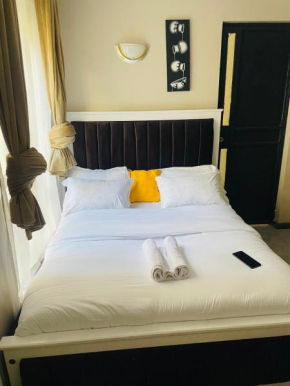 The luxe condo a stylish bedsitter centrally located in nairobi